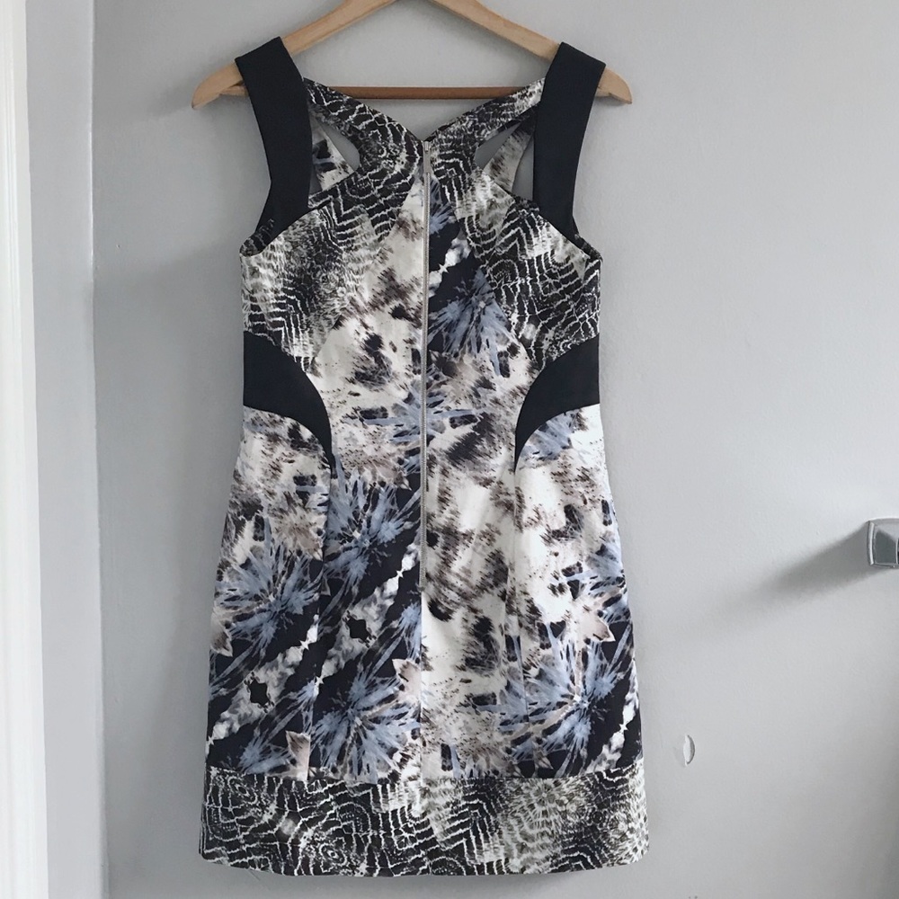 Karen Millen Black Tie Dye Dress โข 8 - Picture 3 of 5